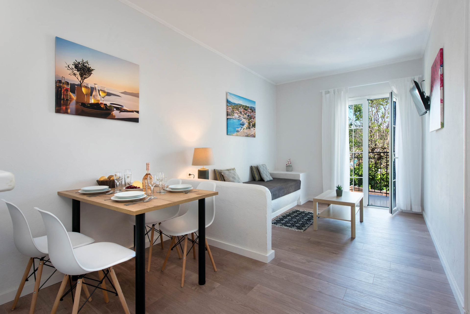 Balaris Apartments